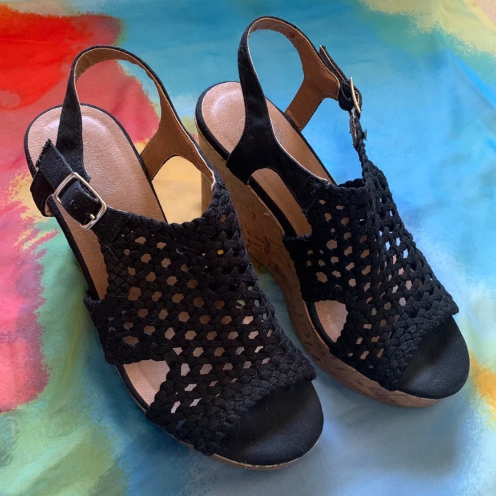 🖤👡 FREE SHIPPING + GIFT
black woven wedge heels